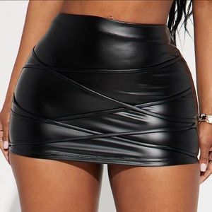 BRAND NEW!! Black leather mini skirt